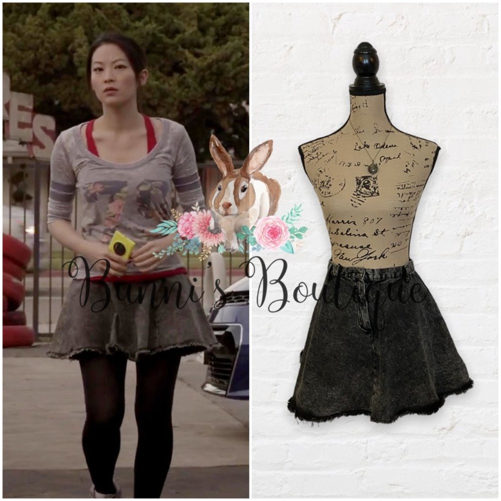 Kira Yukimura's H&M Divided Distressed Denim Circle Skirt Teen Wolf - Picture 1 of 7